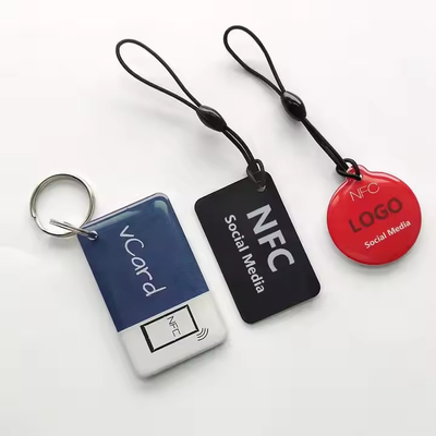Su geçirmez NFC çıkartması Ziyaret kartı 13.56MHz 0.76mm kalınlığı